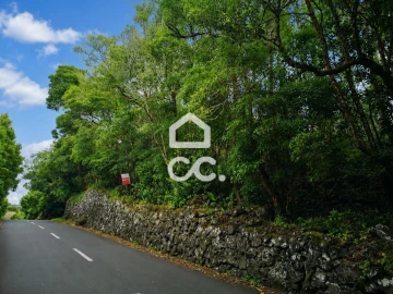 Terreno para Venda em São Mateus da Calheta