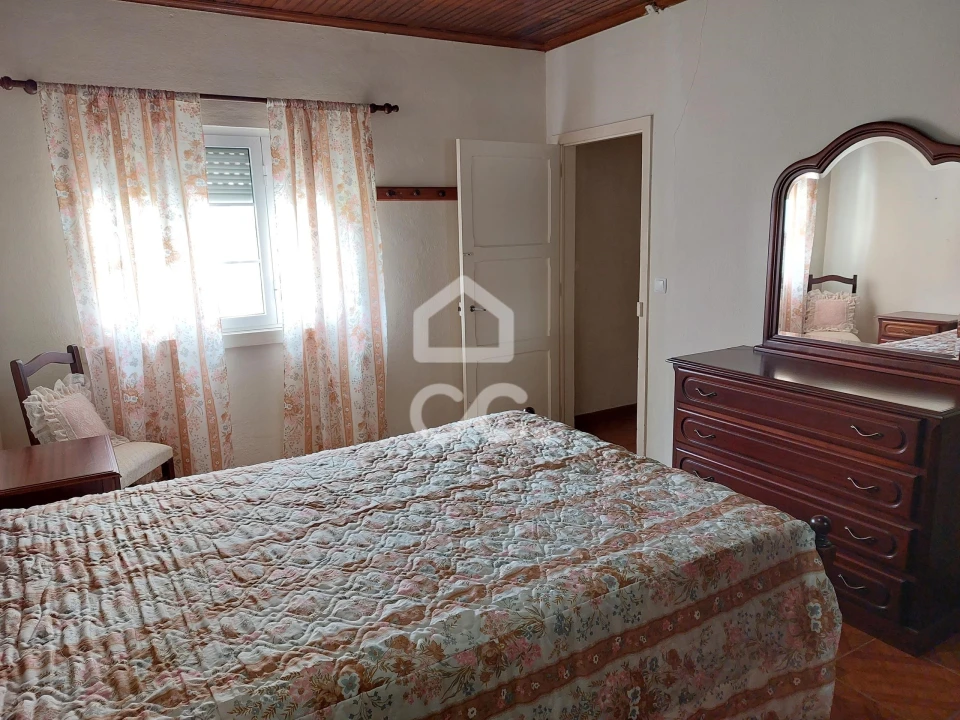 Moradia T3 para Venda em Praia da Vitoria (Santa Cruz) Foto 4