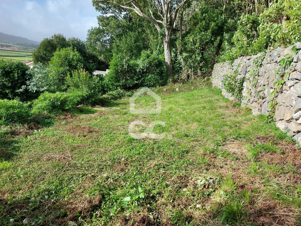 Moradia T3 para Venda em Praia da Vitoria (Santa Cruz) Foto 17