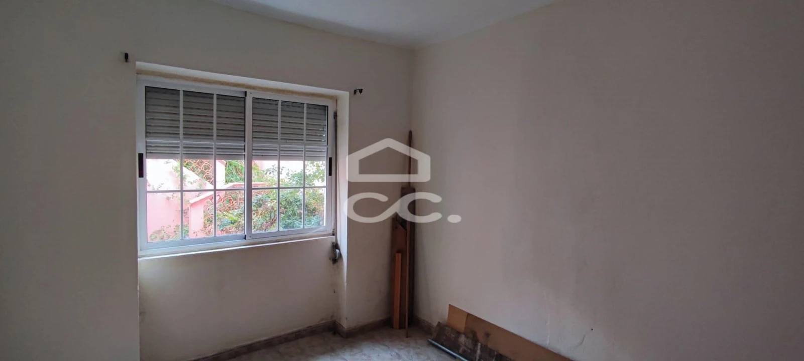 Moradia T4 para Venda em Praia da Vitoria (Santa Cruz) Foto 11