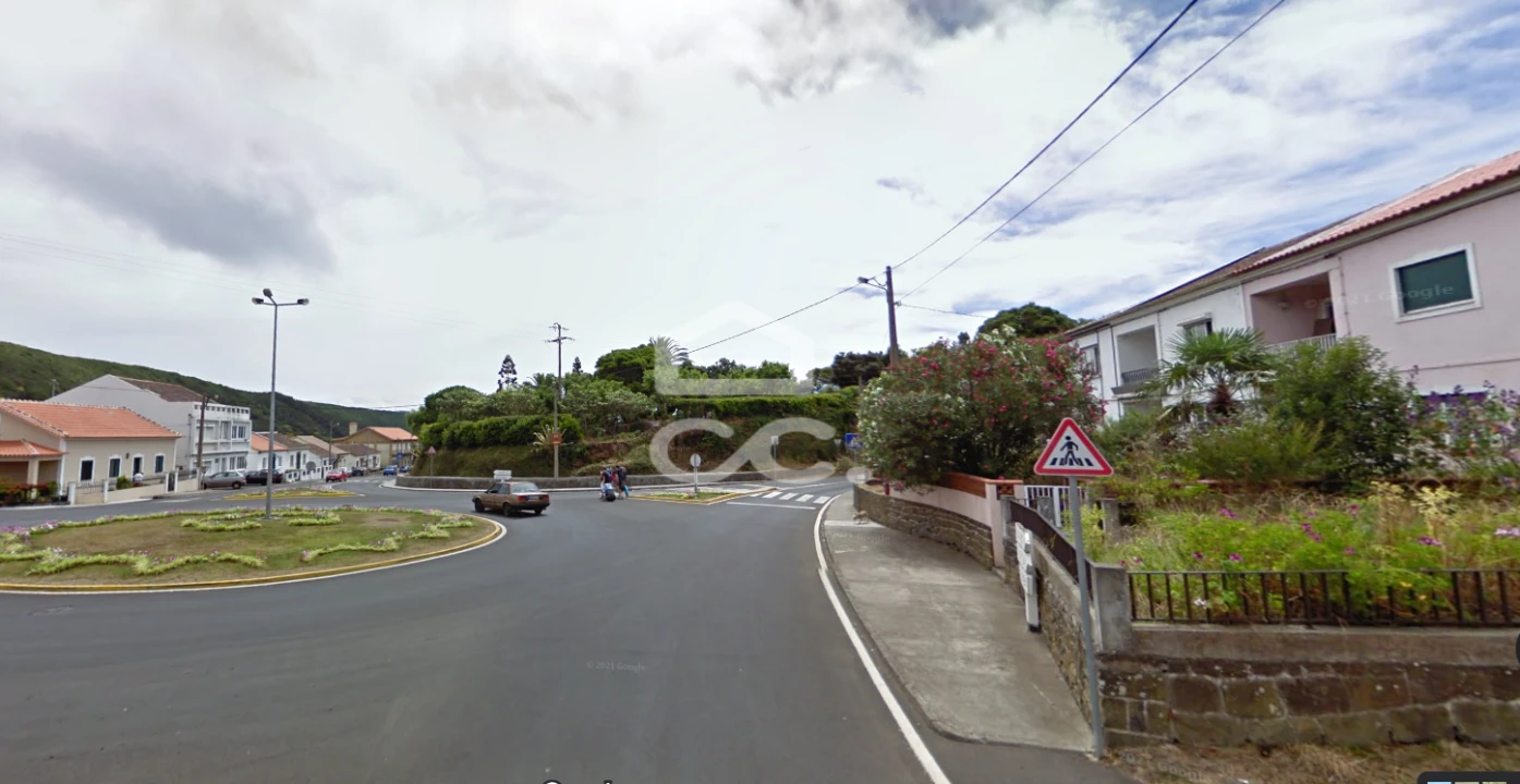 Moradia T4 para Venda em Praia da Vitoria (Santa Cruz) Foto 19