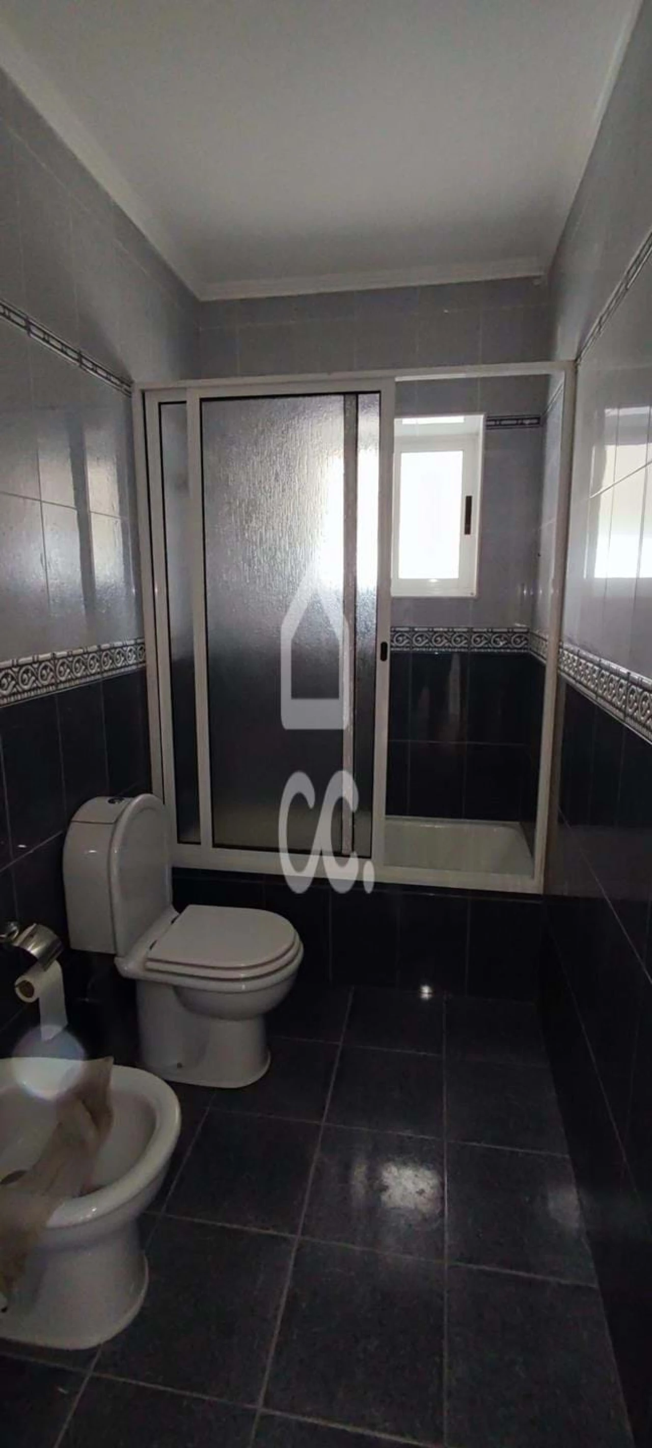 Moradia T4 para Venda em Praia da Vitoria (Santa Cruz) Foto 5