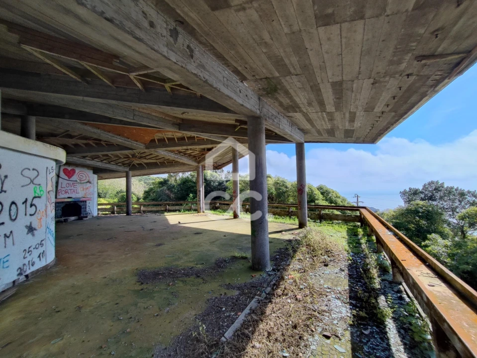 Moradia T6 para Venda em Serreta Foto 3