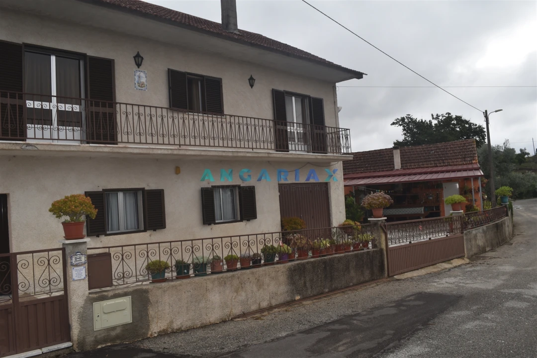 Moradia T5 para Venda em Graça Foto 40