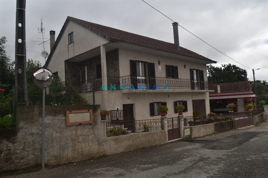 Moradia T5 para Venda em Graça Foto 2