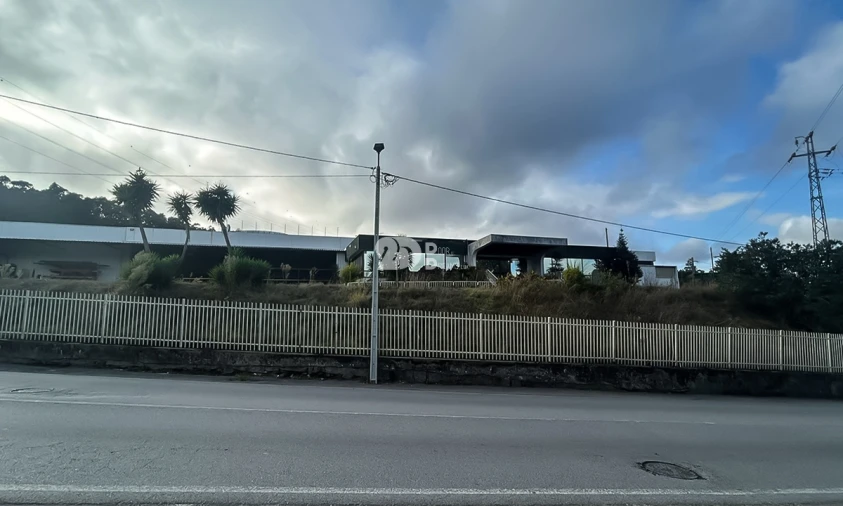 Armazém para Venda em Bougado (São Martinho e Santiago) Foto 2