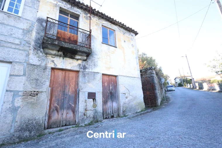 Moradia T0 para Venda em Infias