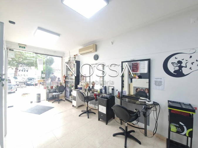 Loja para Venda em Massamá e Monte Abraão Foto 6