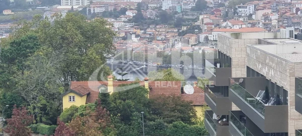 Apartamento T4 para Venda em Santa Marinha e São Pedro da Afurada