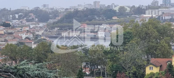 Apartamento T4 para Venda em Santa Marinha e São Pedro da Afurada