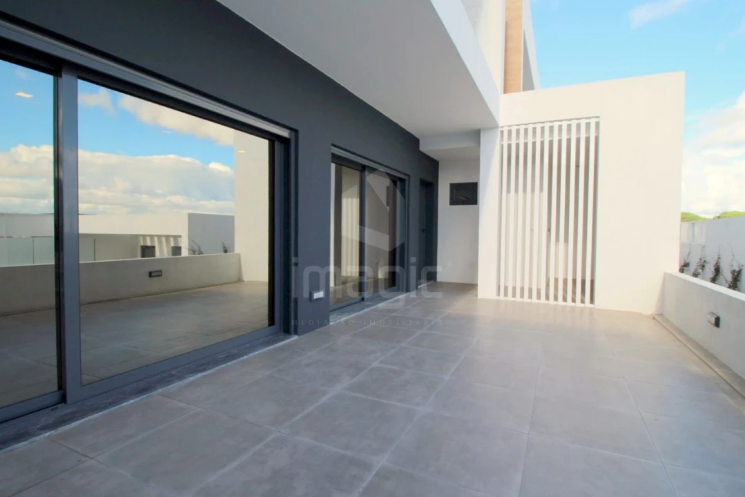 Moradia T4 para Venda em Loures Foto 6