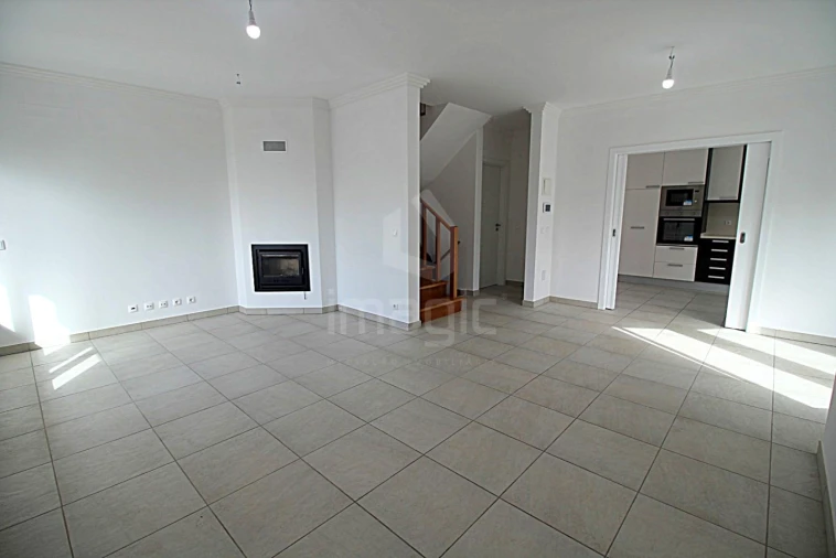 Moradia T3 para Venda em Ericeira Foto 3