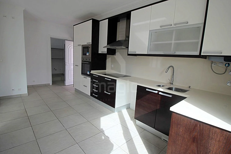 Moradia T3 para Venda em Ericeira Foto 5