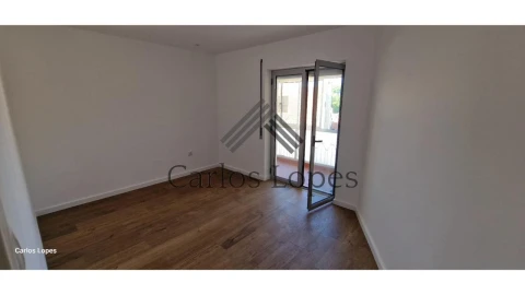 Apartamento T1 para Venda em Condeixa-A-Velha e Condeixa-A-Nova