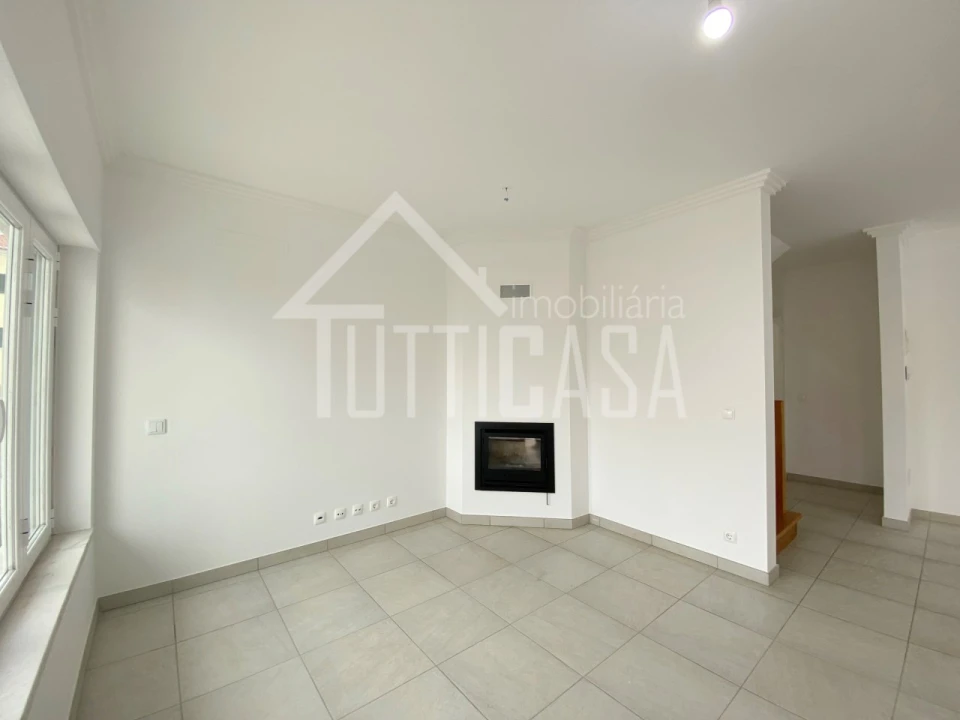 Moradia T3 para Venda em Ericeira Foto 14