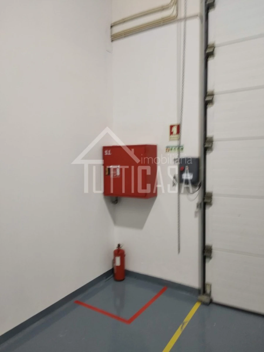 Armazém para Venda em Malveira e São Miguel de Alcainça Foto 13