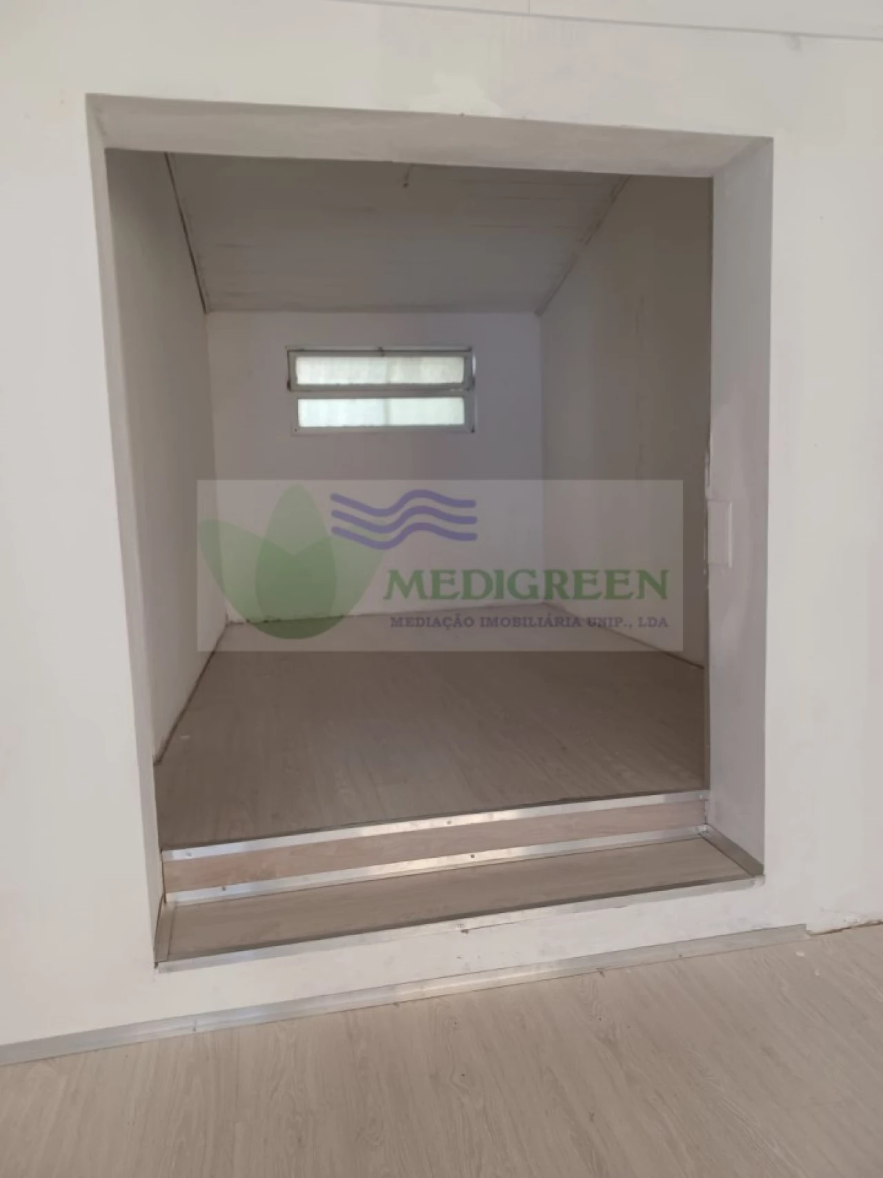 Loja para Arrendamento em Sever do Vouga Foto 9