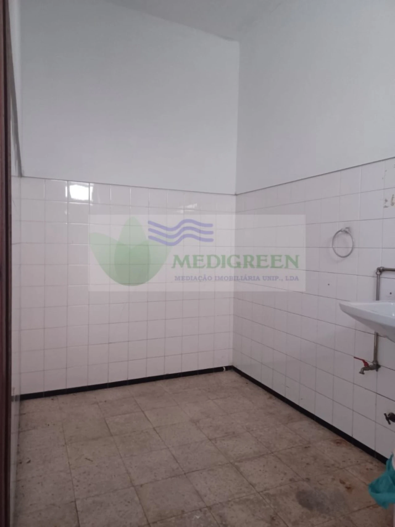 Loja para Arrendamento em Sever do Vouga Foto 10