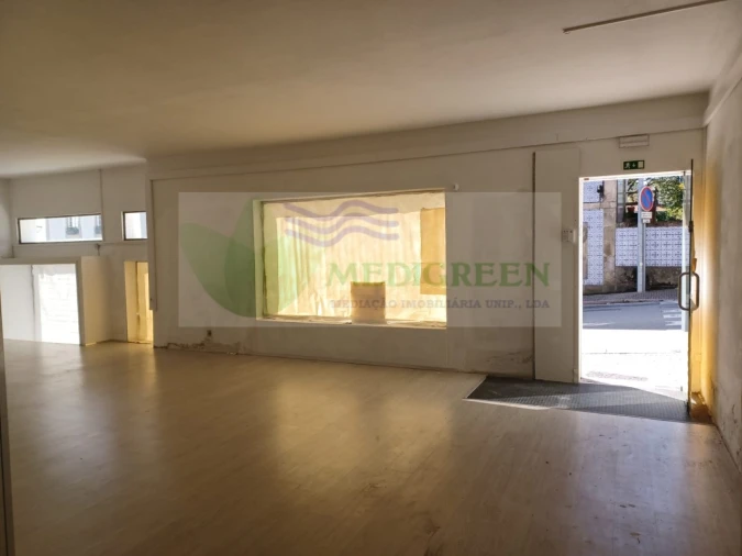 Loja para Arrendamento em Sever do Vouga Foto 3