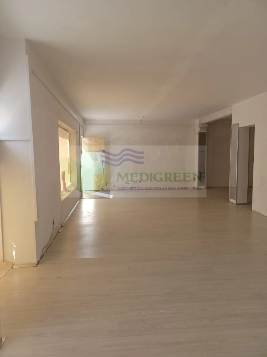 Loja para Arrendamento em Sever do Vouga Foto 5