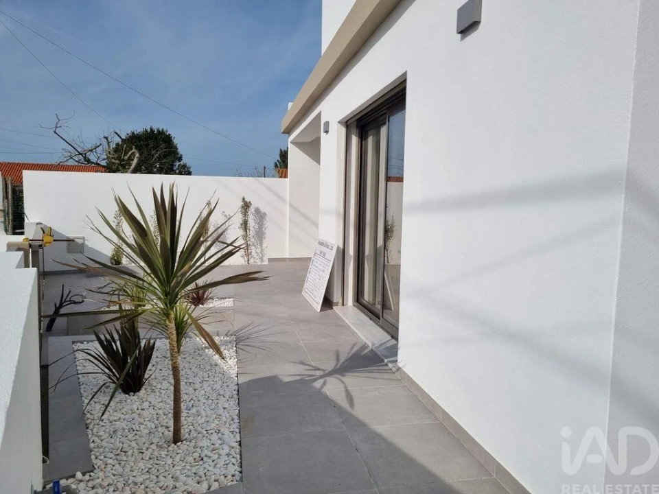 Moradia T3 para Venda em Silveira Foto 27