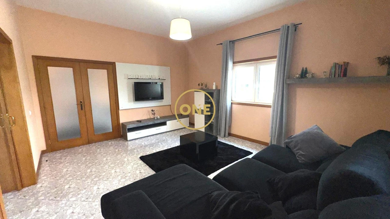 Moradia T5 para Venda em Rio Mau e Arcos Foto 28