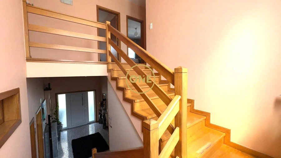 Moradia T5 para Venda em Rio Mau e Arcos Foto 24