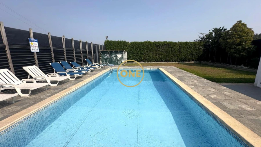 Moradia T5 para Venda em Rio Mau e Arcos Foto 2