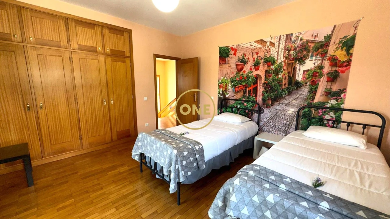 Moradia T5 para Venda em Rio Mau e Arcos Foto 27