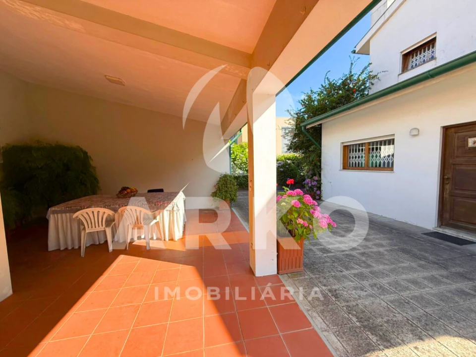 Moradia T3 para Venda em Santo Tirso, Couto (Santa Cristina e São Miguel) e Burgães Foto 9