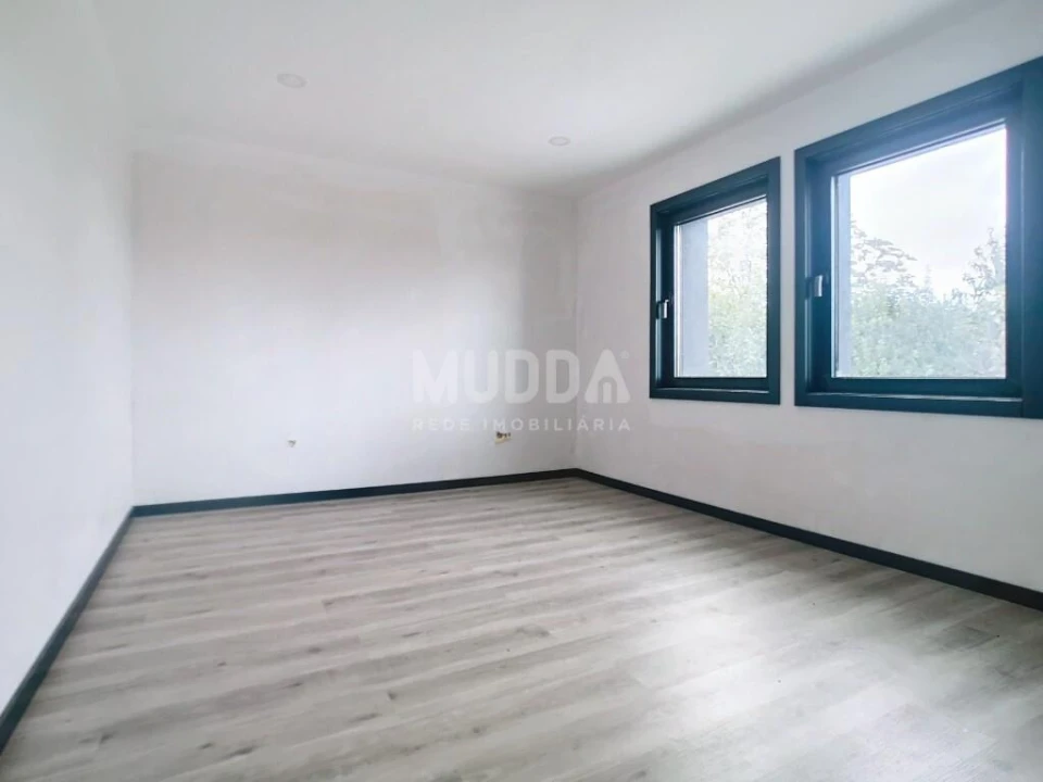 Moradia T4 para Venda em Vale de Anta Foto 10