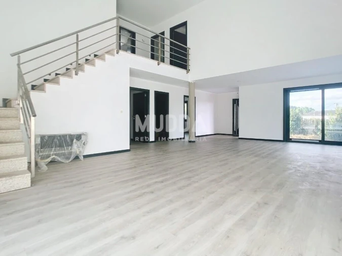 Moradia T4 para Venda em Vale de Anta Foto 5