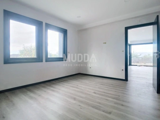 Moradia T4 para Venda em Vale de Anta Foto 11