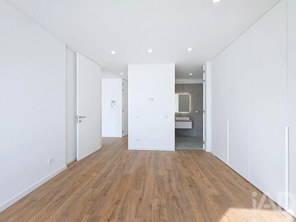 Moradia T3 para Venda em Silveira Foto 15