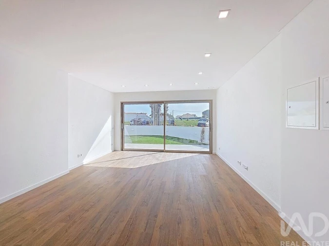 Moradia T3 para Venda em Silveira Foto 17