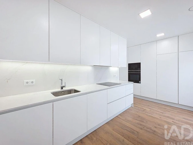 Moradia T3 para Venda em Silveira Foto 12