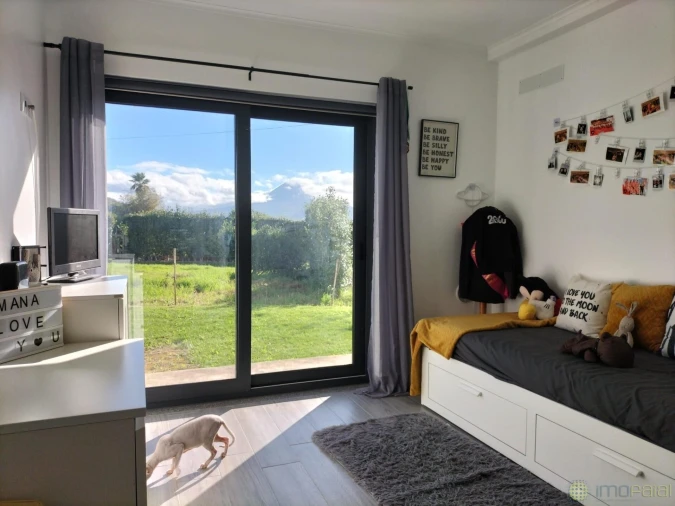 Moradia T3 para Venda em Feteira Foto 8