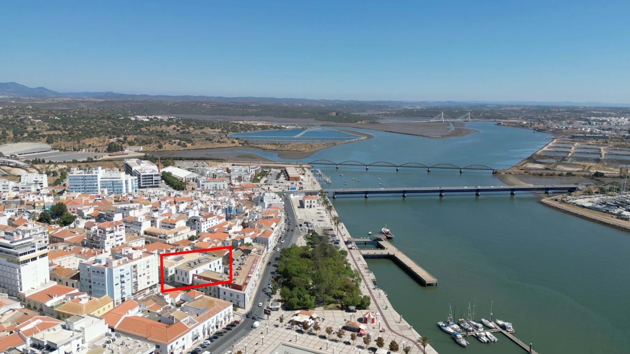 Apartamento T1 para Venda em Alvor Foto 1