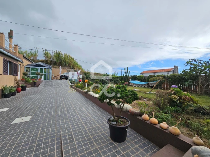 Moradia T4 para Venda em Ginetes Foto 17