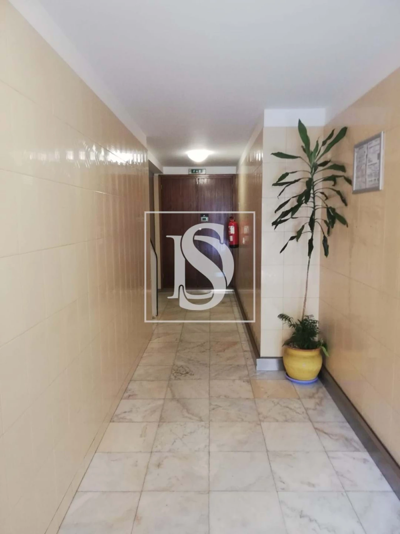 Apartamento T1 para Venda em Cedofeita, Santo Ildefonso, Sé, Miragaia, São Nicolau e Vitória Foto 16