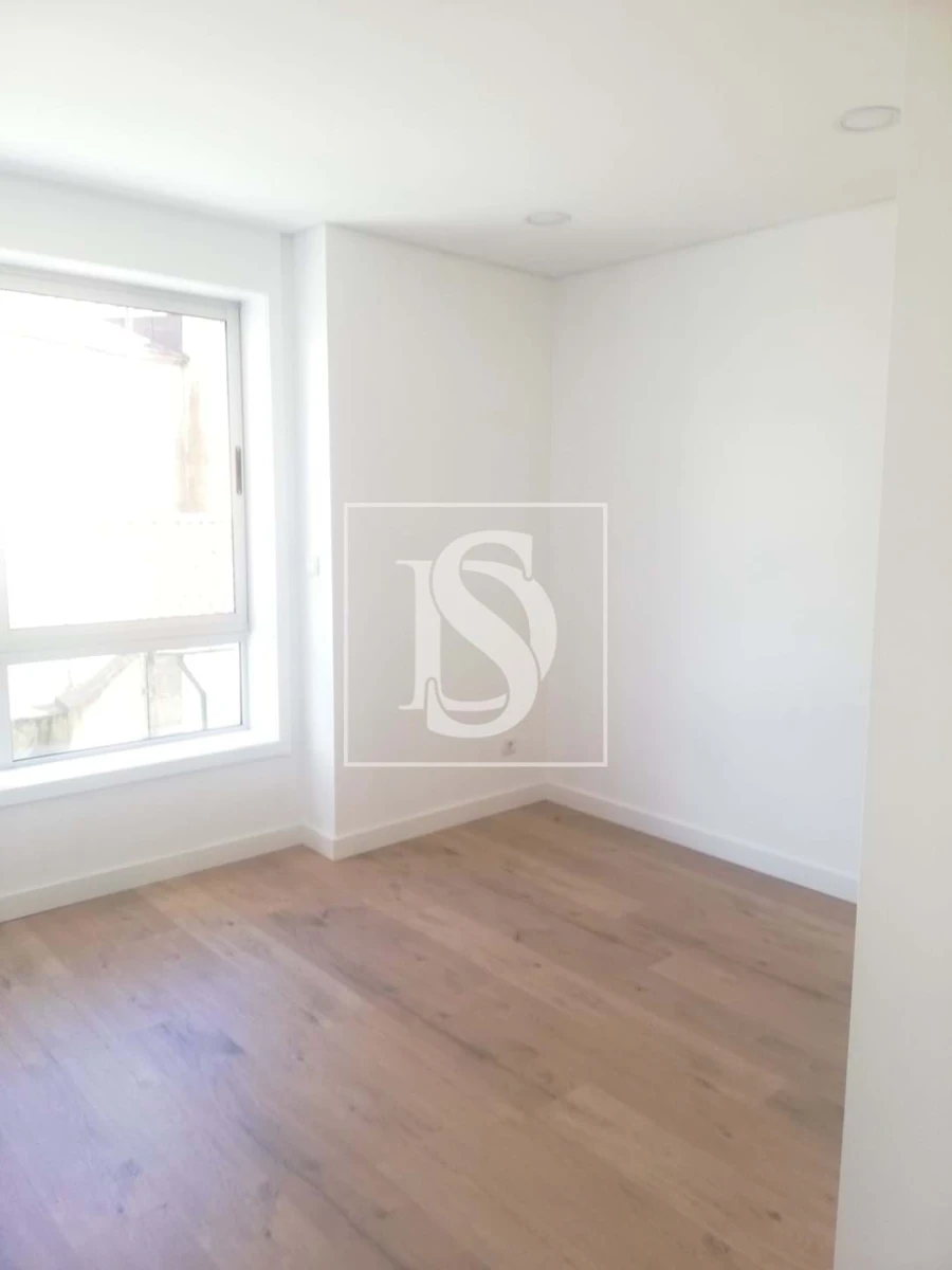 Apartamento T1 para Venda em Cedofeita, Santo Ildefonso, Sé, Miragaia, São Nicolau e Vitória Foto 12