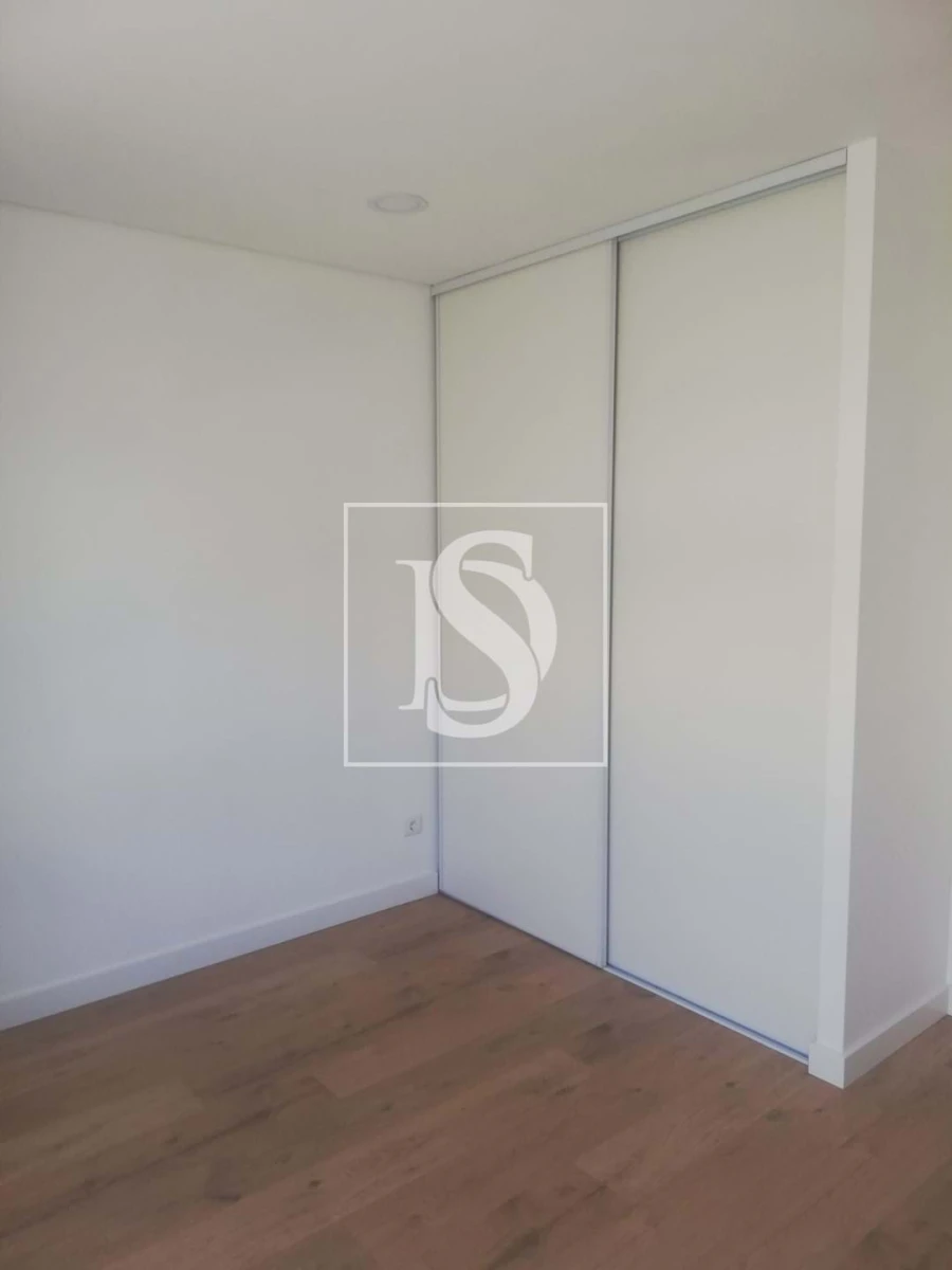 Apartamento T1 para Venda em Cedofeita, Santo Ildefonso, Sé, Miragaia, São Nicolau e Vitória Foto 11