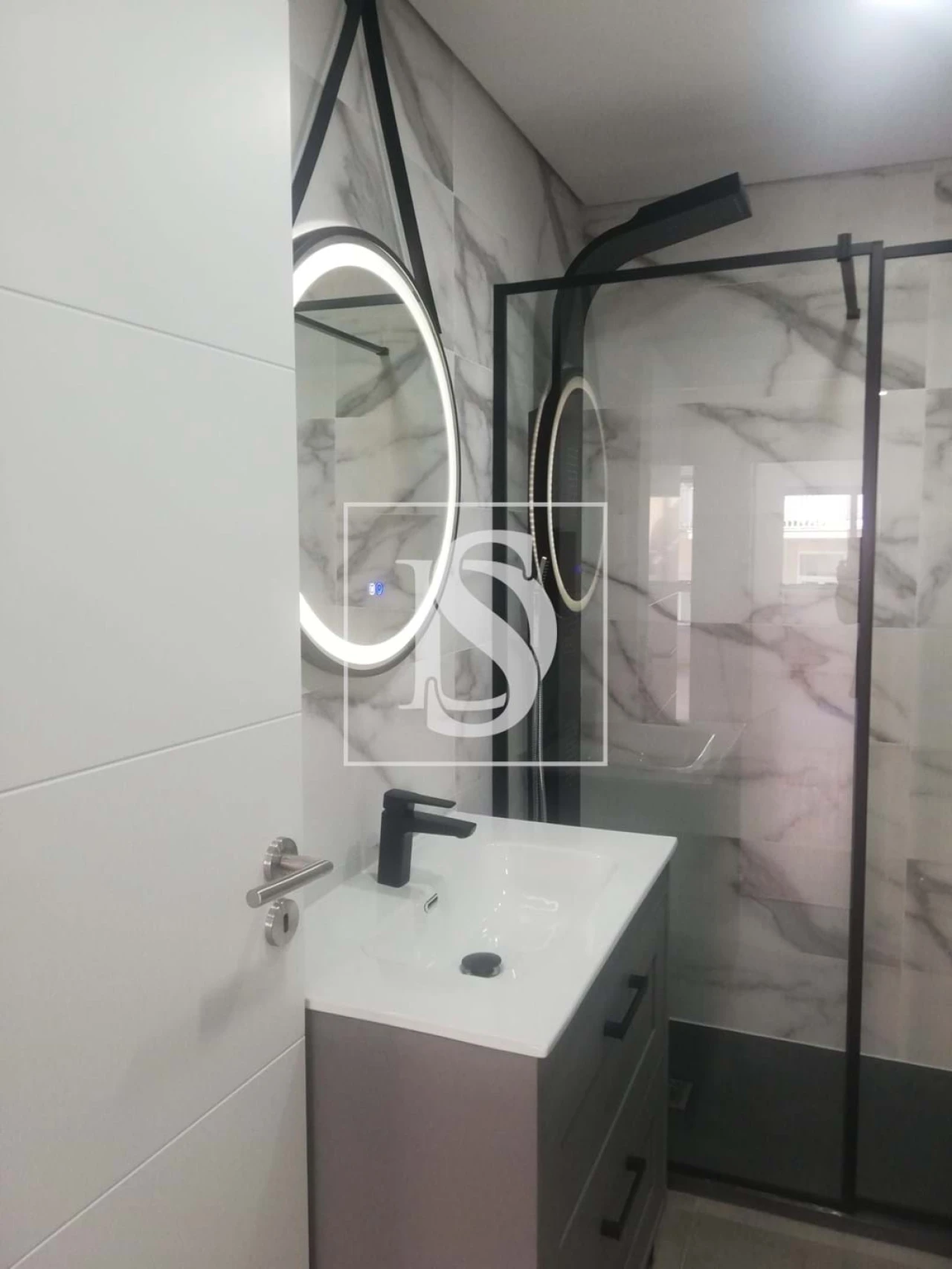 Apartamento T1 para Venda em Cedofeita, Santo Ildefonso, Sé, Miragaia, São Nicolau e Vitória Foto 6