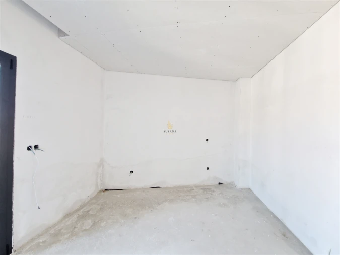 Apartamento T0 para Venda em Viseu Foto 8