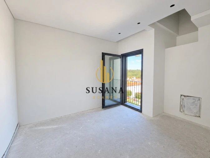 Apartamento T0 para Venda em Viseu Foto 4