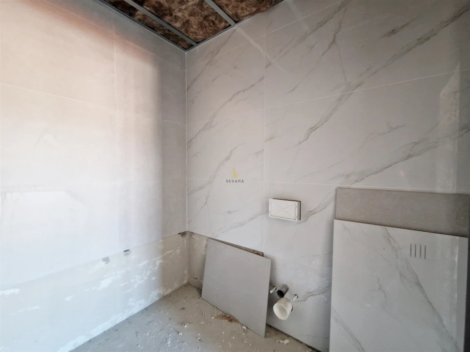 Apartamento T0 para Venda em Viseu Foto 11
