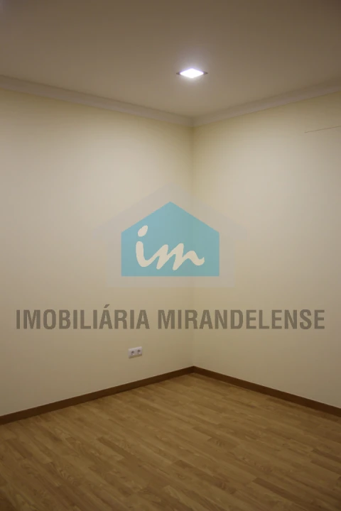 Moradia T3 para Venda em Mirandela