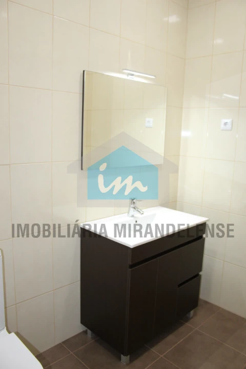 Moradia T3 para Venda em Mirandela