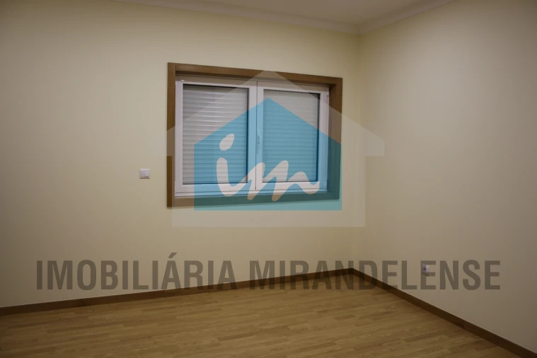 Moradia T3 para Venda em Mirandela Foto 14