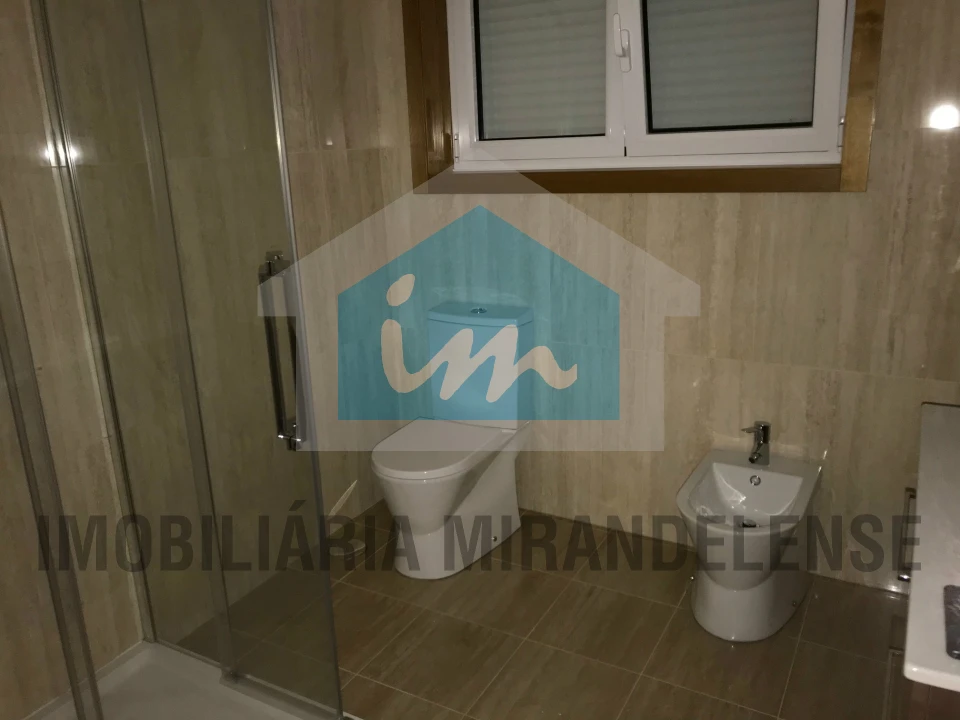 Moradia T3 para Venda em Mirandela Foto 29